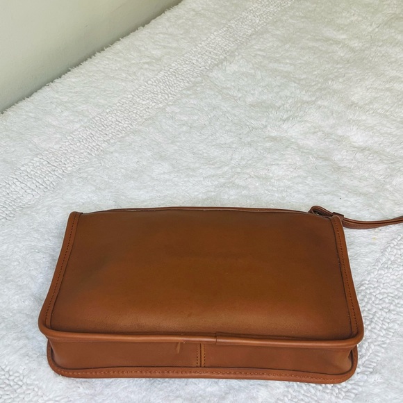 Coach Leather Men’s Wristlet / Clutch | Brown | Authentic | Unisex - Picture 3 of 4